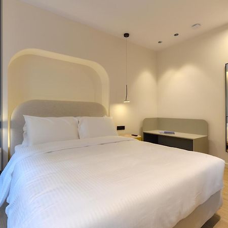 Zalo Urban Living Spaces Ioannina Bilik gambar